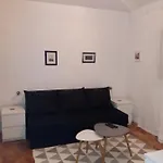 Jon Apartment